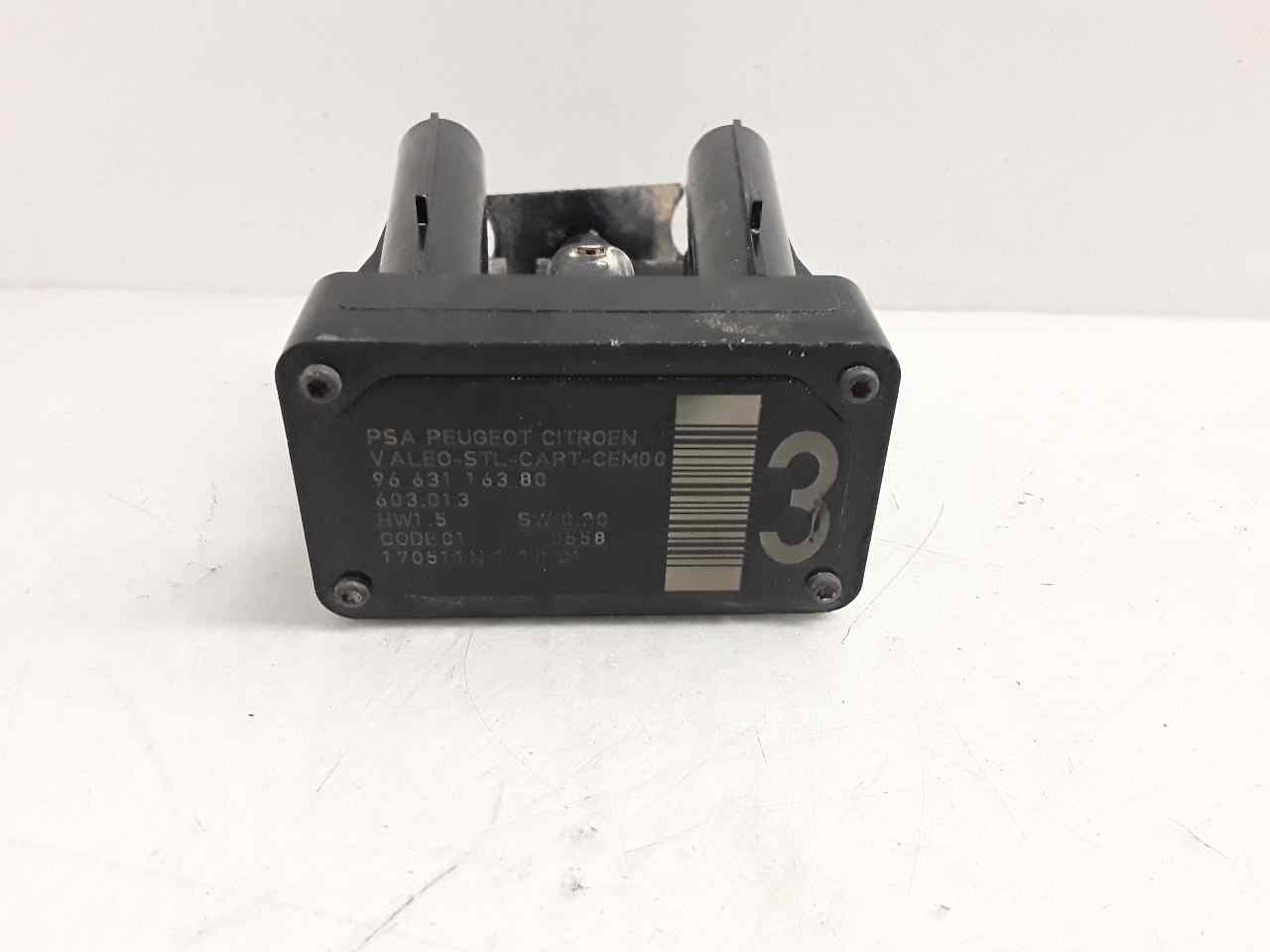 Sensor aparcamiento delantero