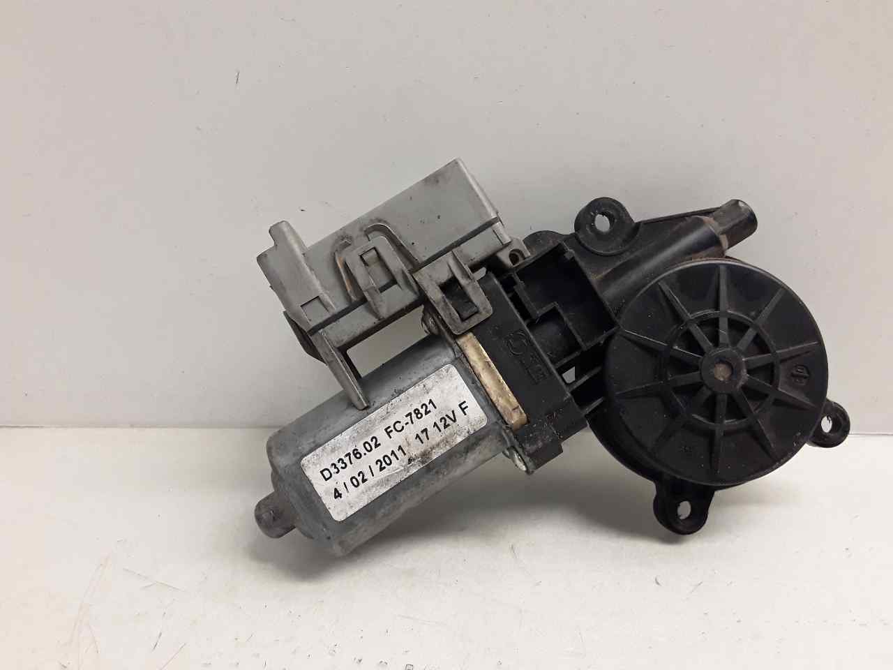 Motor elevalunas delantero derecho