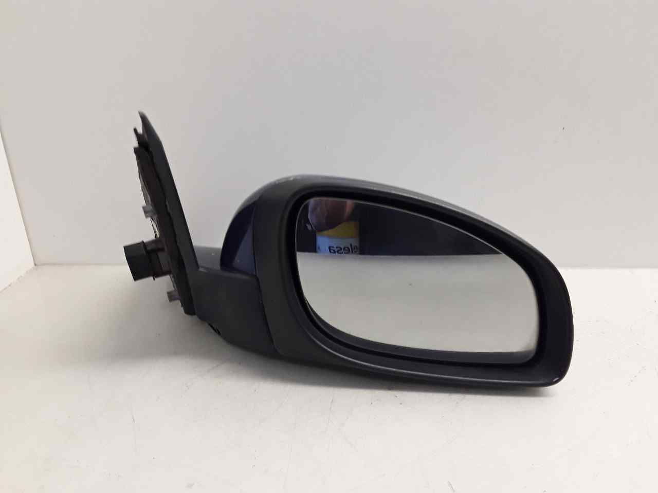 Retrovisor derecho