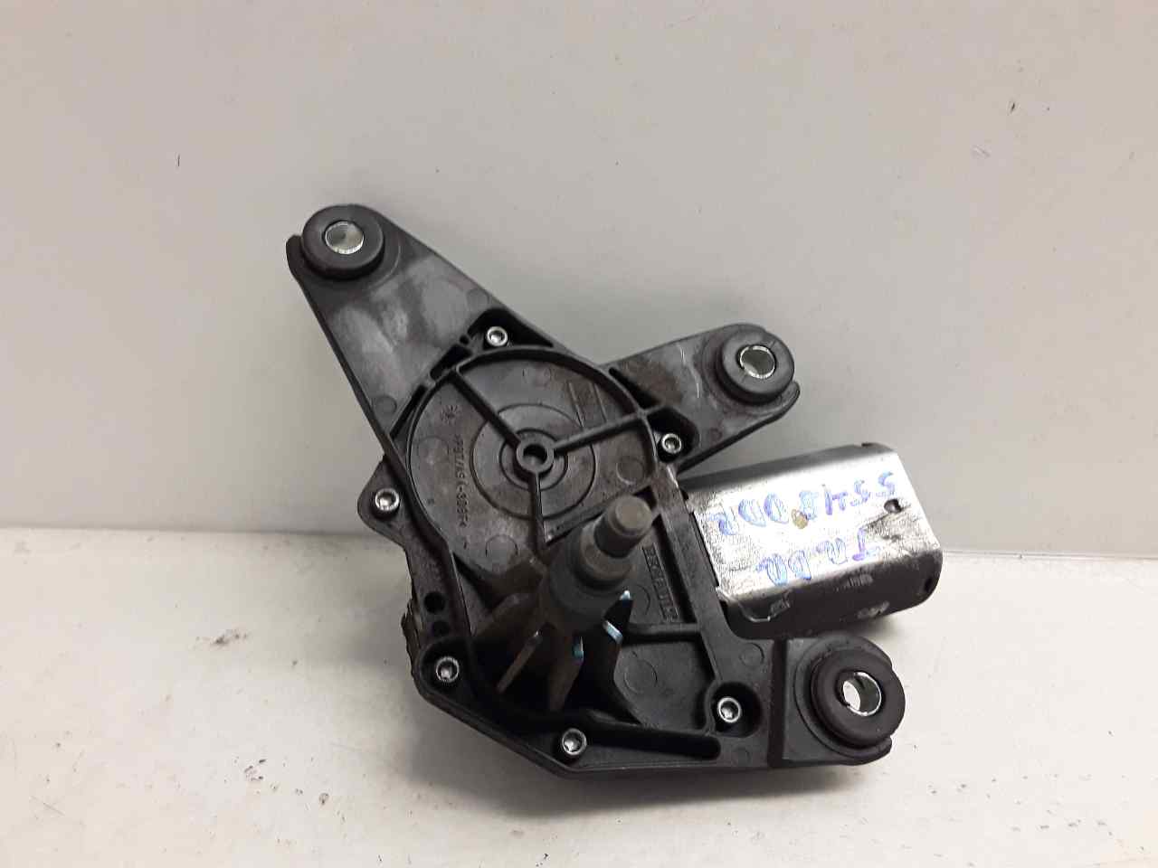Motor limpia trasero