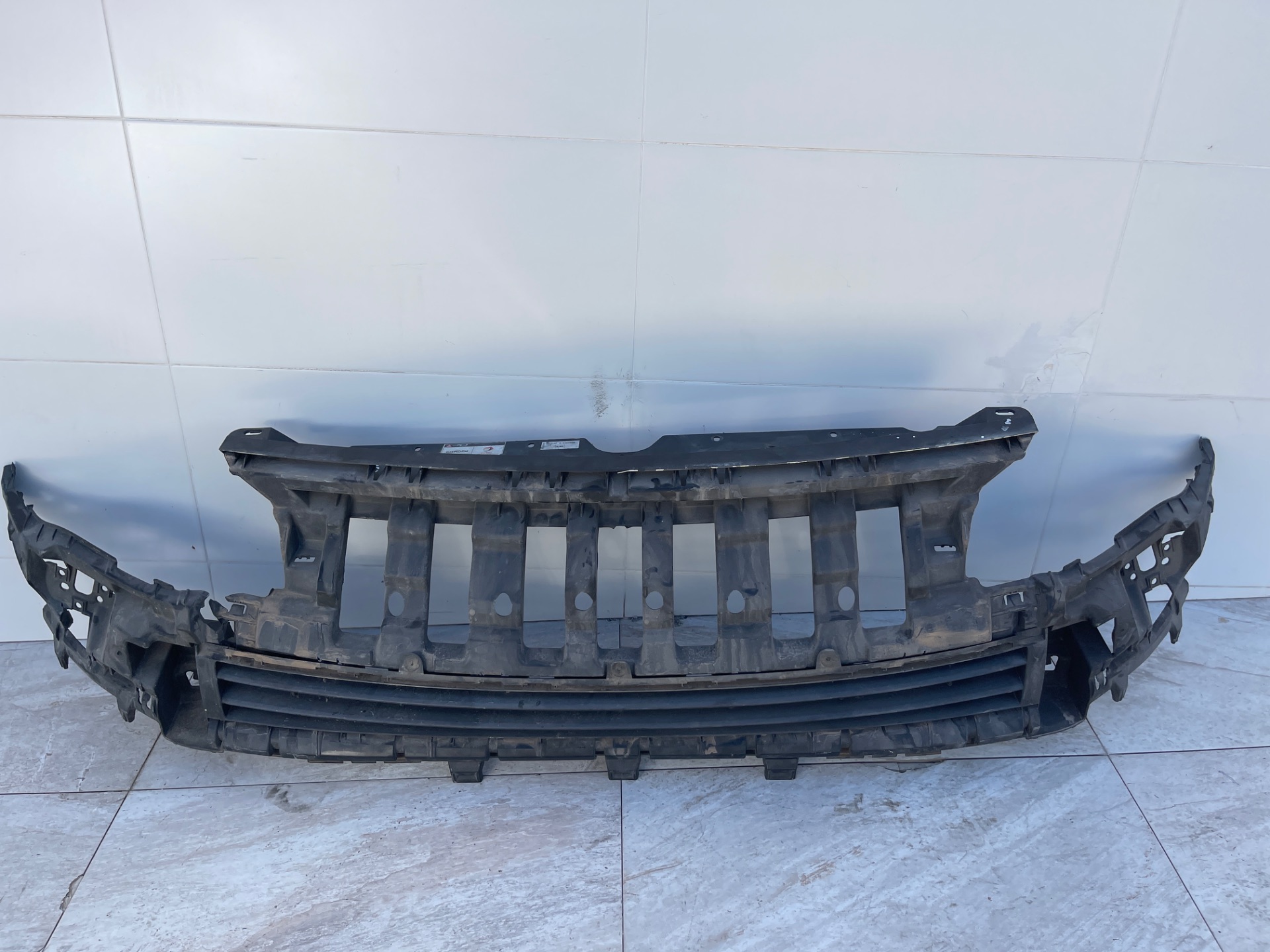 Panel frontal