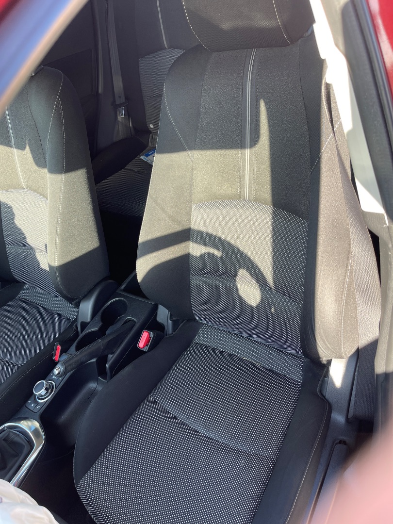 Asiento delantero izquierdo