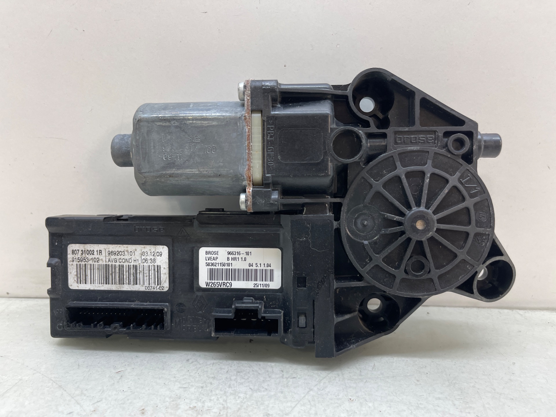 Motor elevalunas delantero izquierdo
