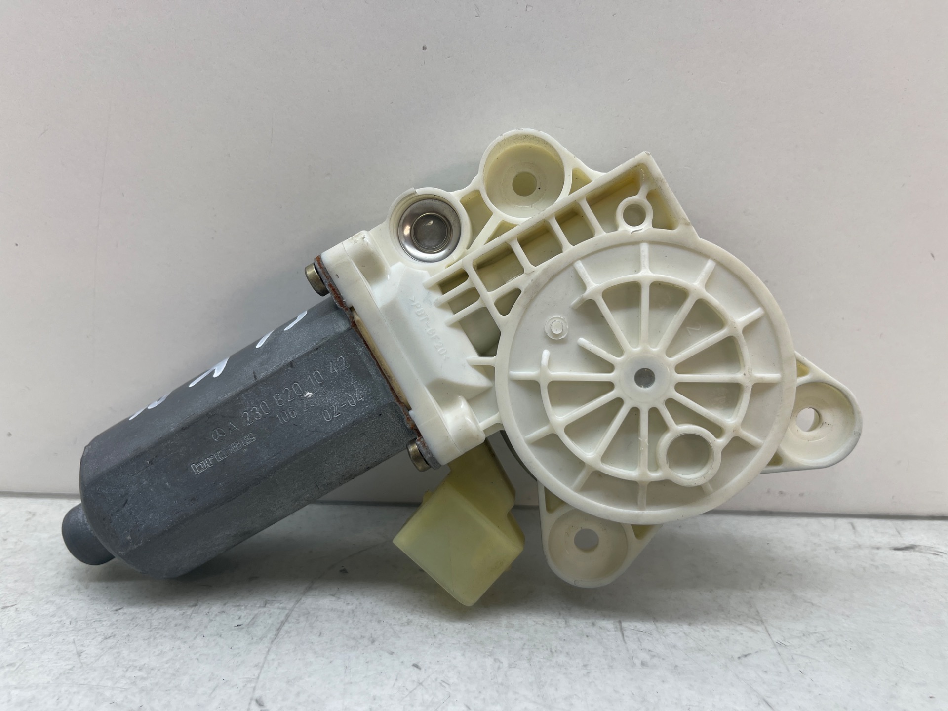 Motor elevalunas delantero izquierdo