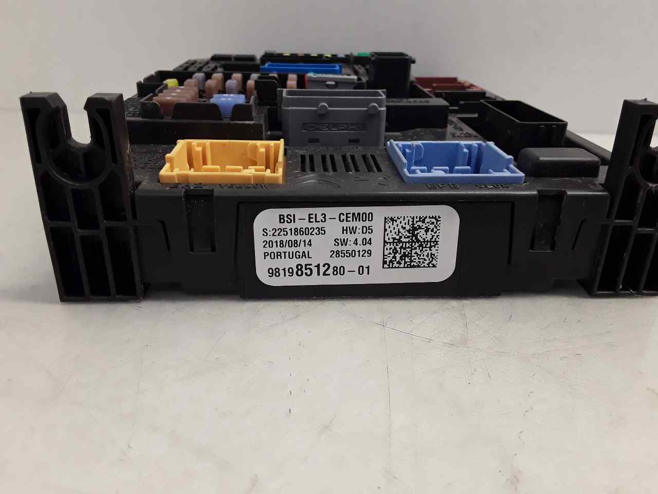 Caja reles / fusibles