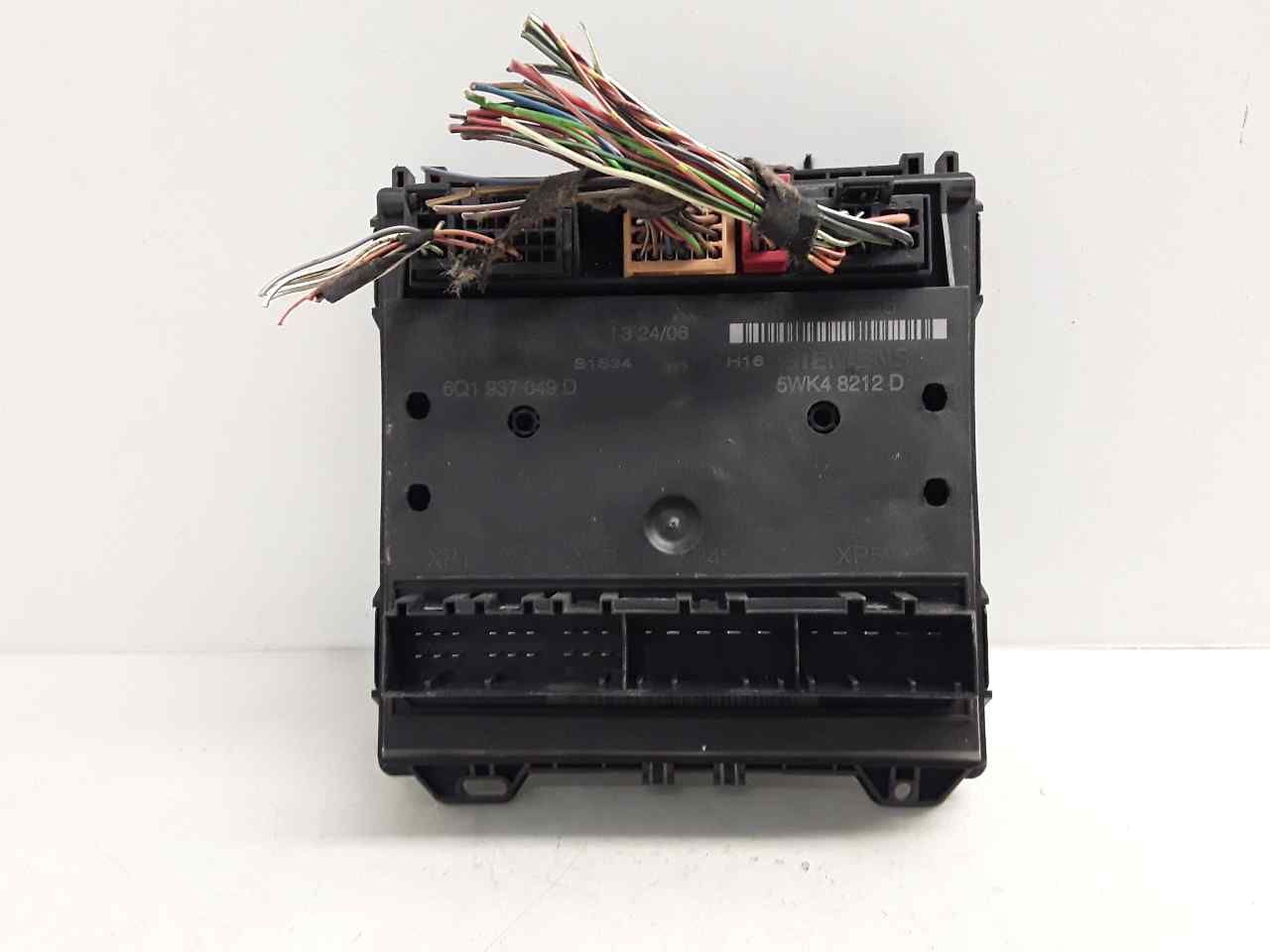 Caja reles / fusibles