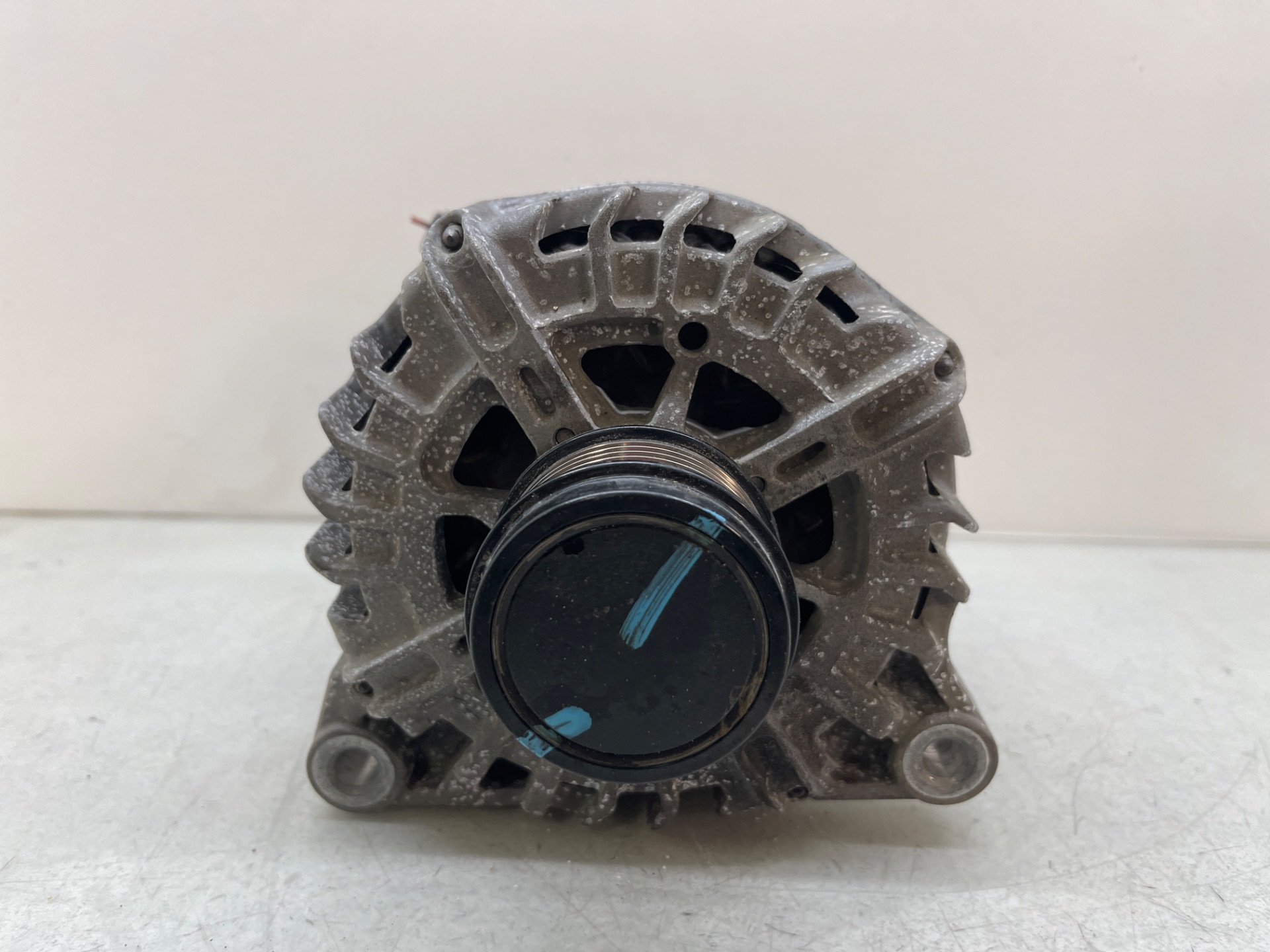 Alternador