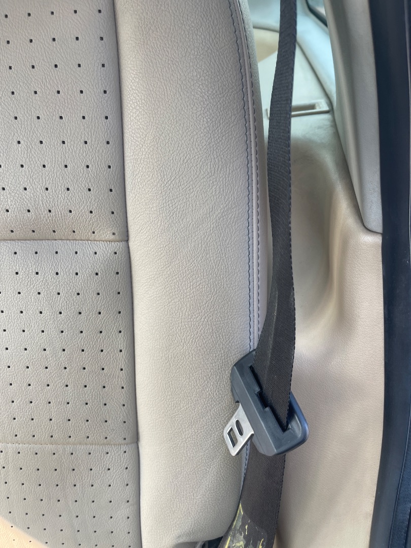 Cinturon seguridad trasero izquierdo