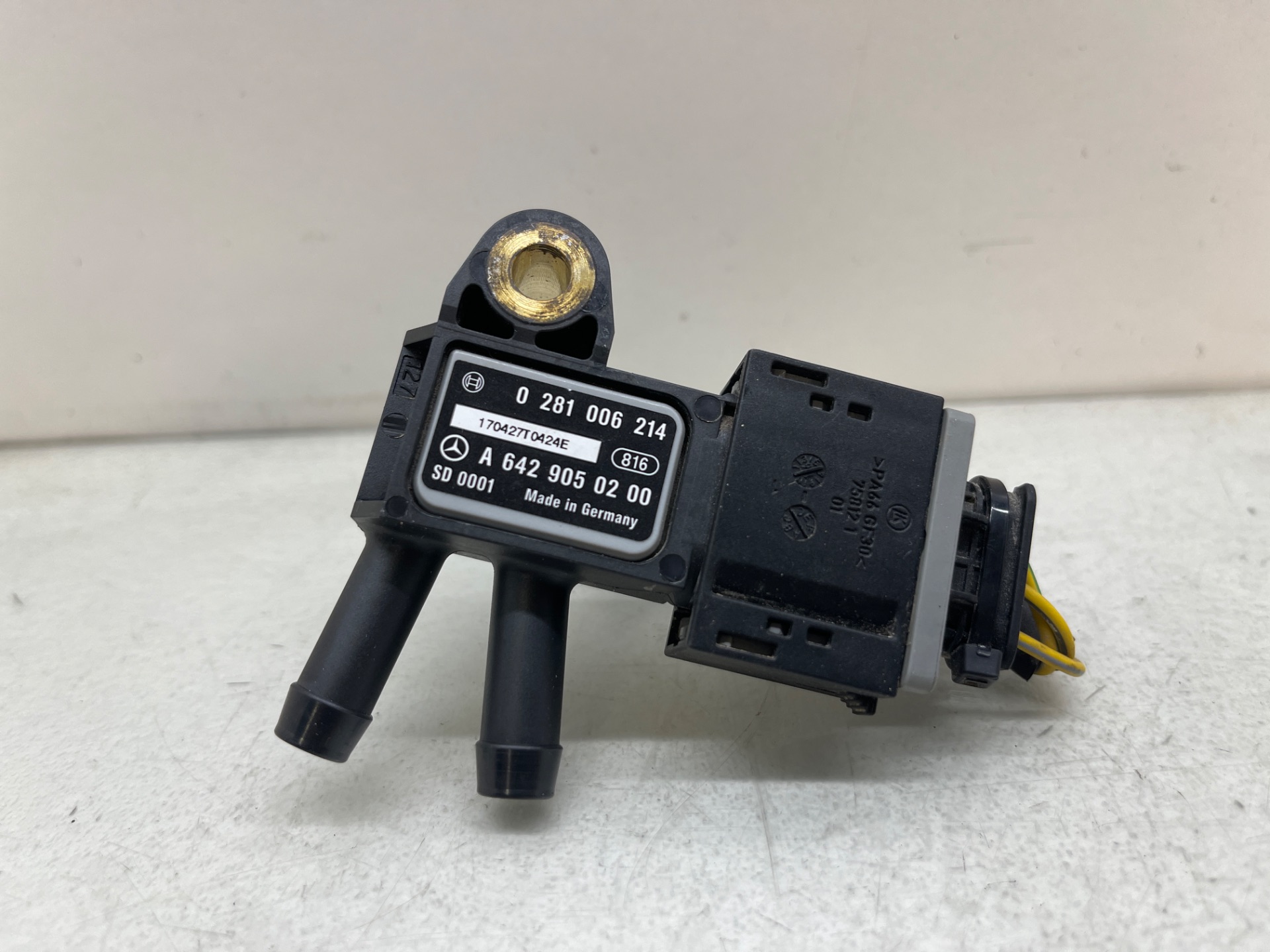Sensor