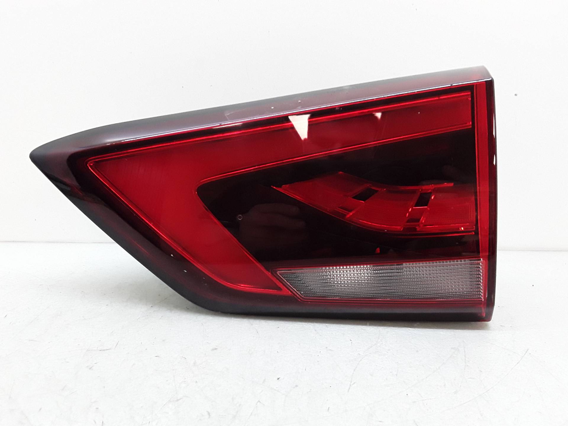 Right inner rear light, photo 1 of 5