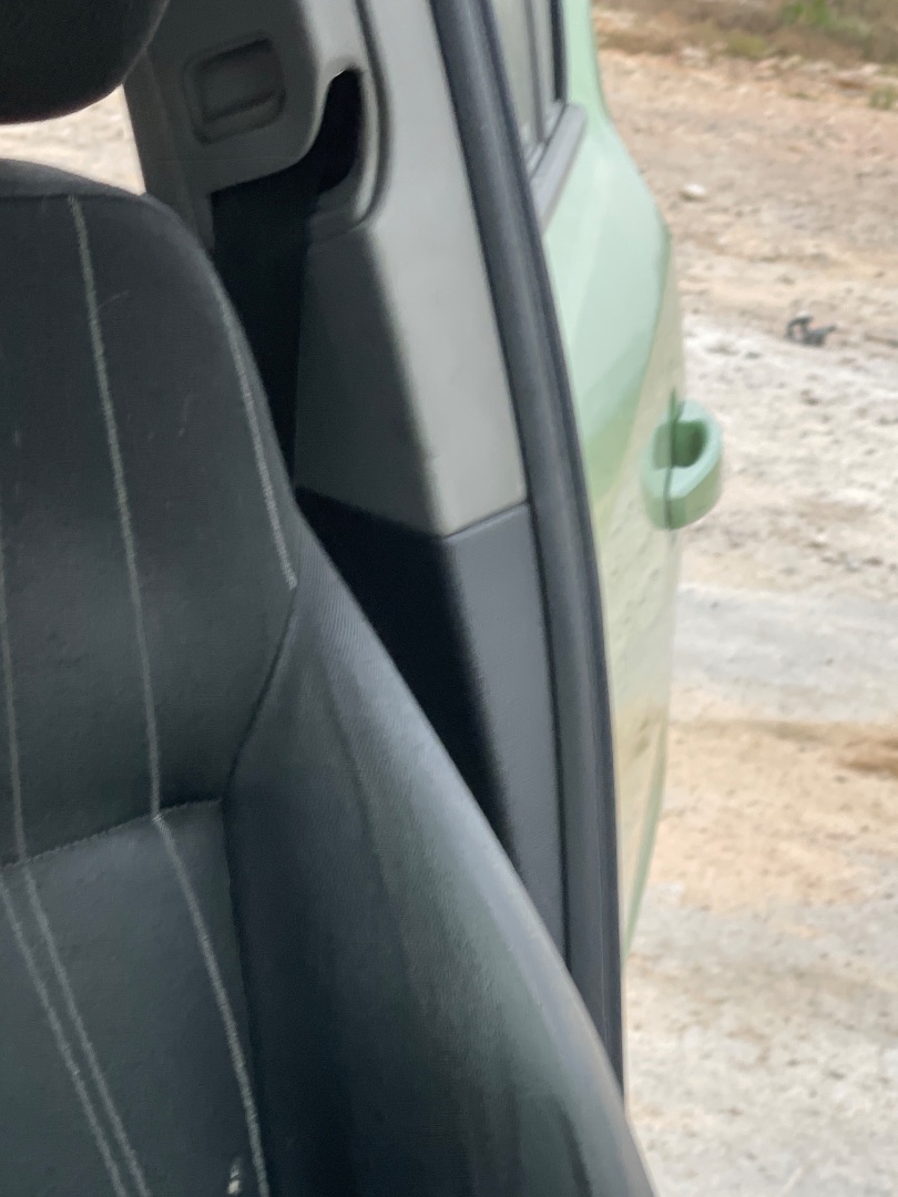 Cinturon seguridad delantero izquierdo