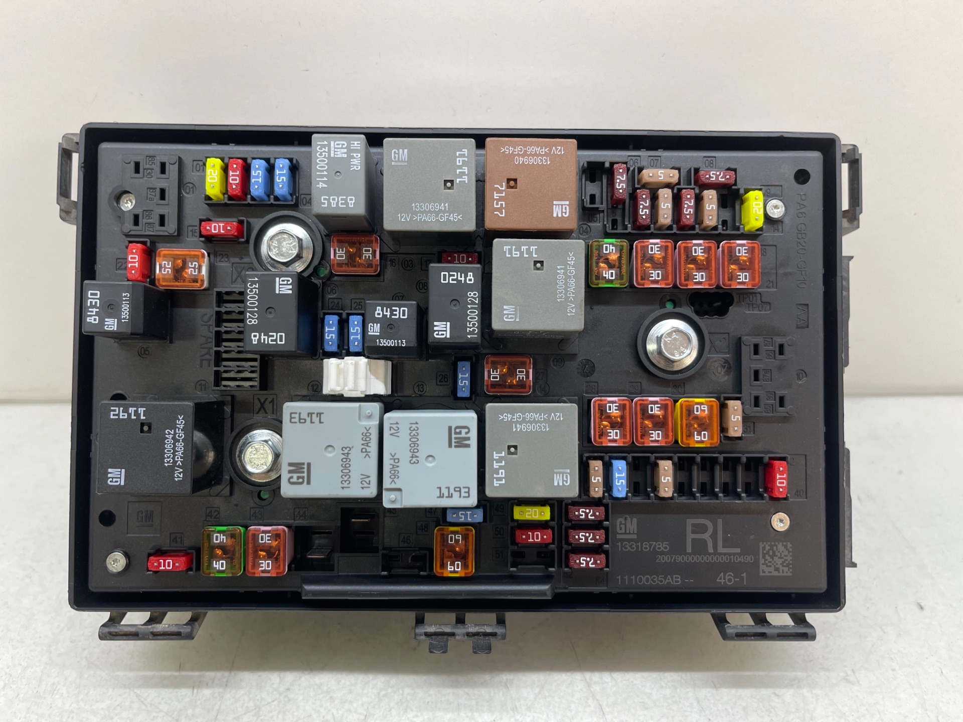 Caja reles / fusibles