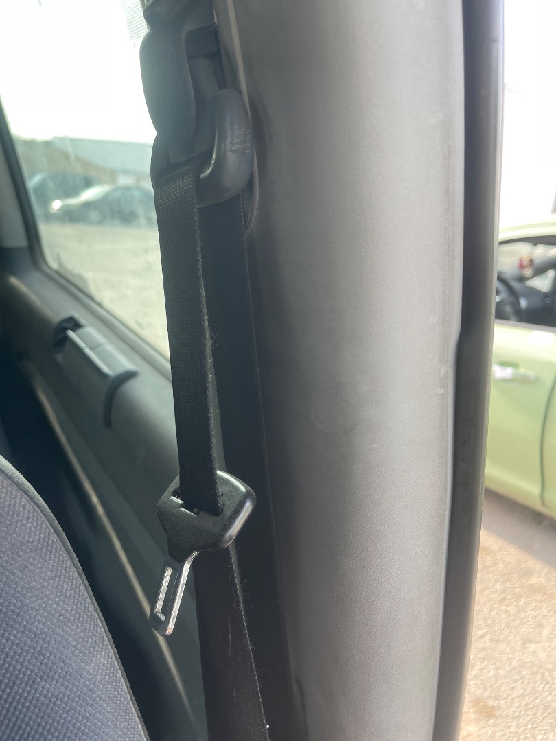 Cinturon seguridad delantero izquierdo